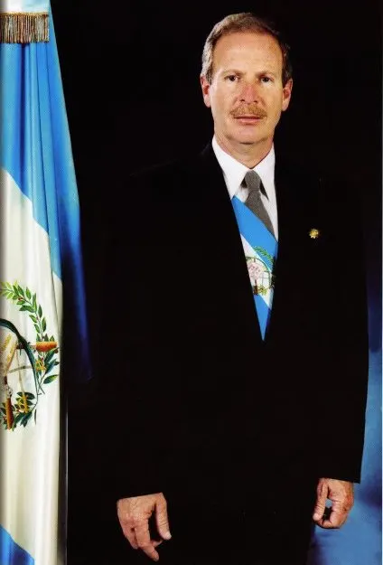 Álvaro Arzú