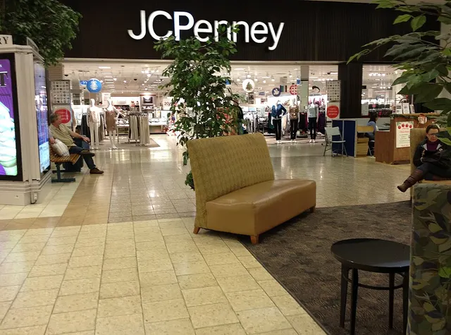 Meadowbrook Mall