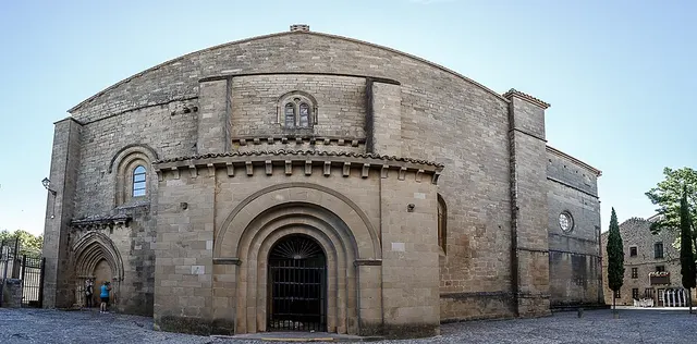 Church of Santa María de los Reyes