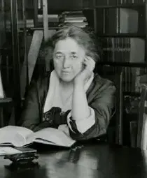 Lilian Lindsay