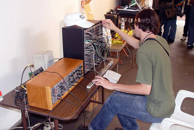 Ribbon controller