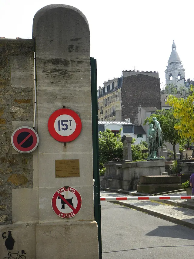 Saint-Vincent Cemetery