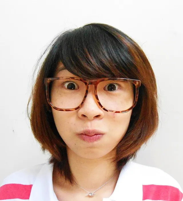 Lensless glasses