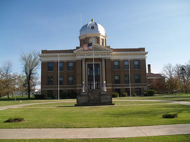Divide County Courthouse