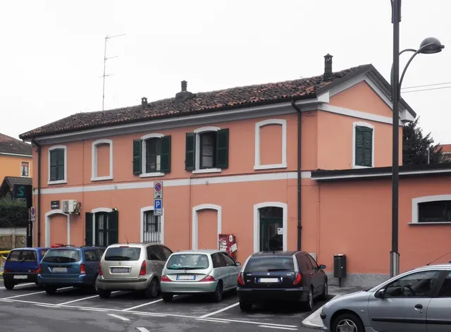 Cormano–Brusuglio railway station