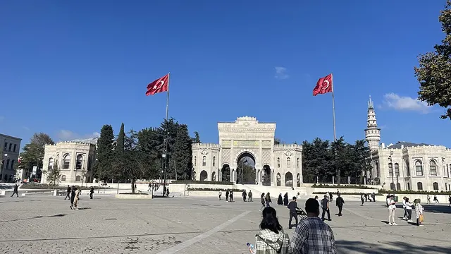 Beyazıt Square