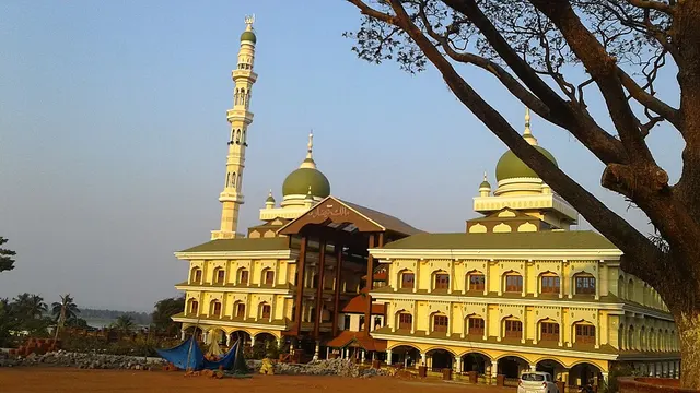 Malik Dinar Mosque