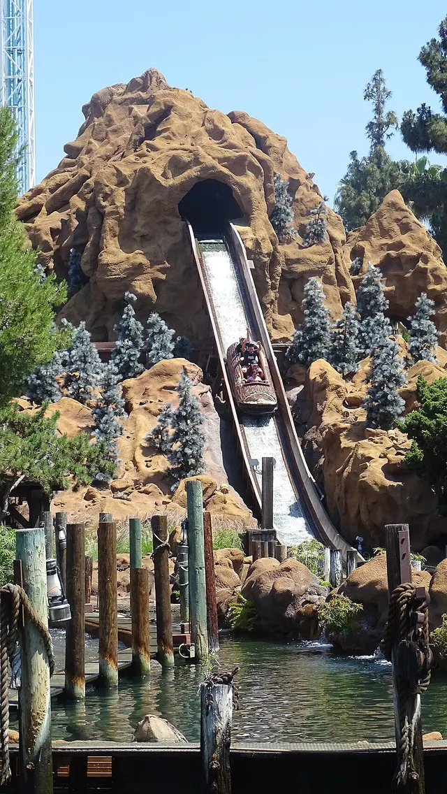 Timber Mountain Log Ride