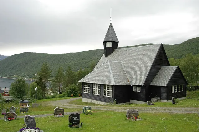 Komagfjord Church