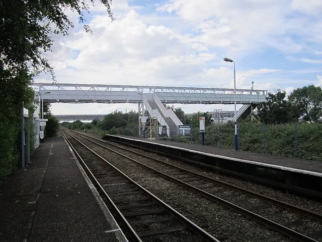 Stanlow and Thornton railway station