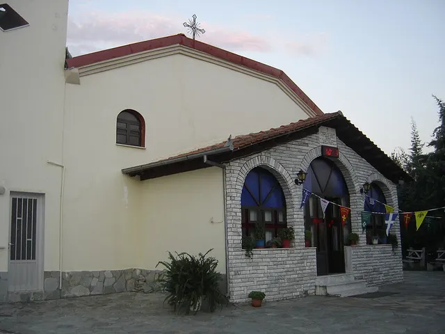 Toxo, Pieria