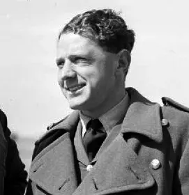 Caesar Hull