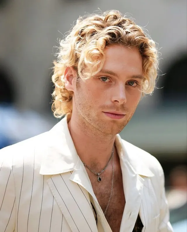 Luke Hemmings