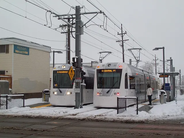 500 East station