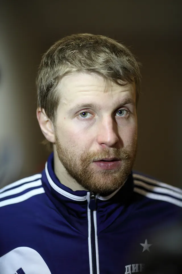 Leo Komarov