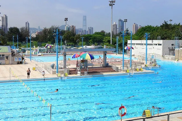 Kowloon Tsai Swimming Pool