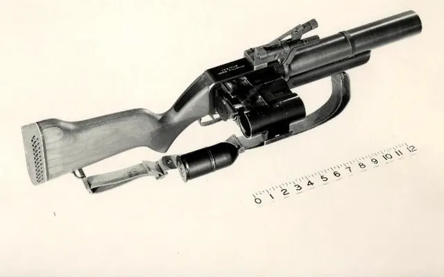 T148E1 grenade launcher