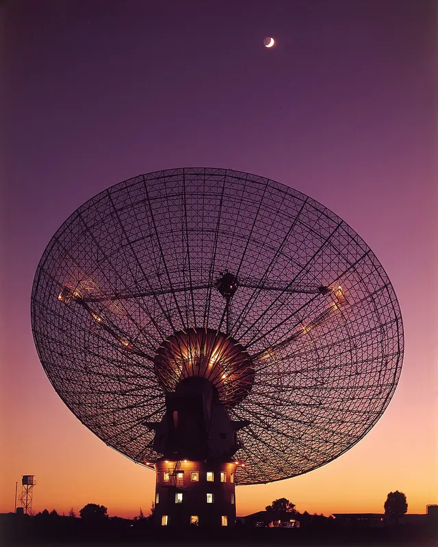 Radio telescope