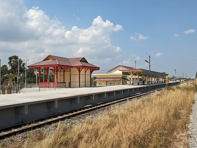 Khao Thamon railway station