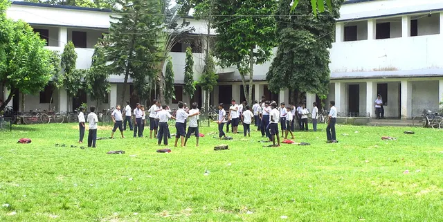 Islampur High School