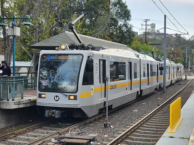 Siemens P2000