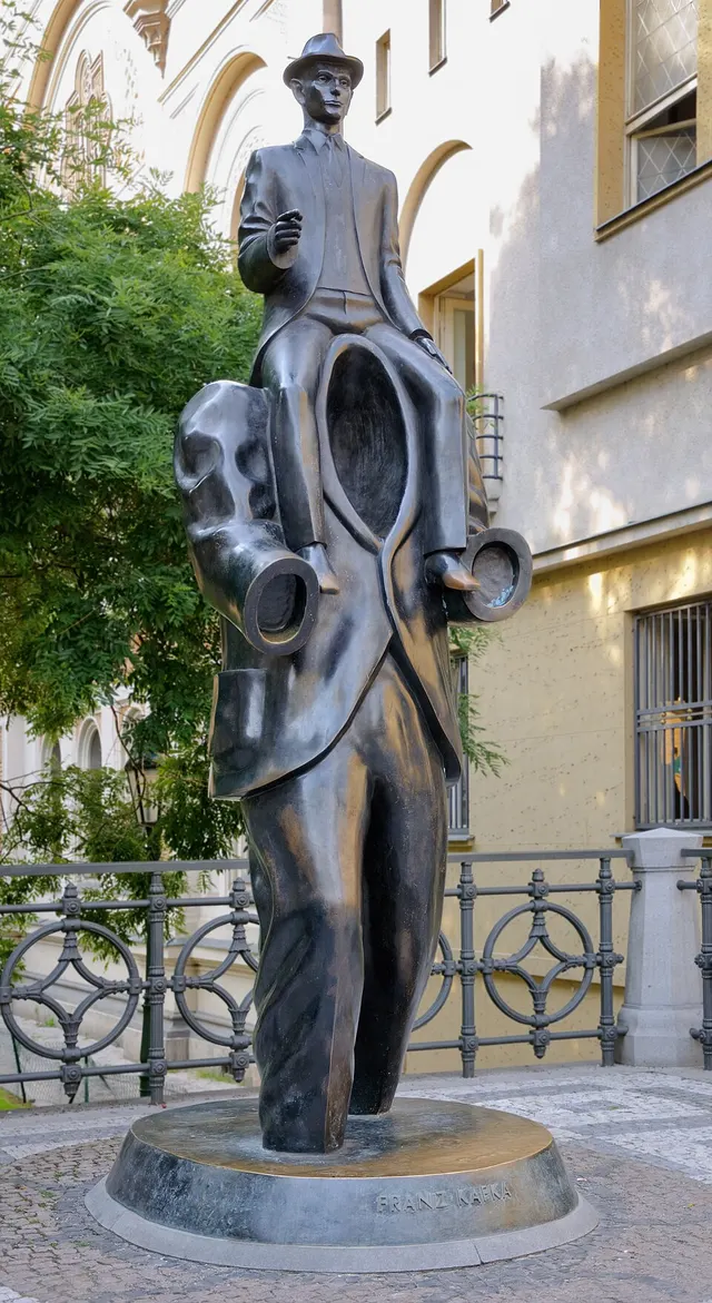 Statue de Franz Kafka