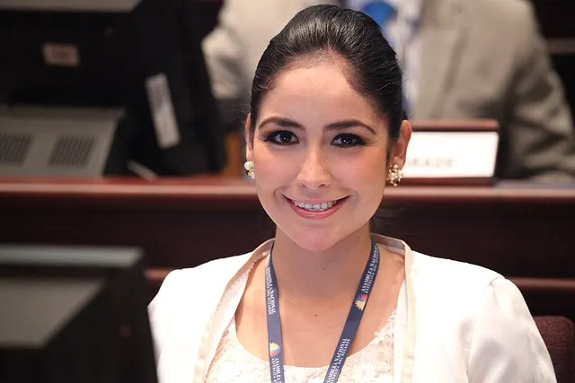 Denisse Robles