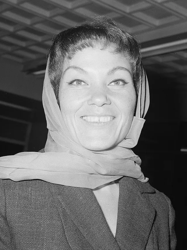 Cleo Laine