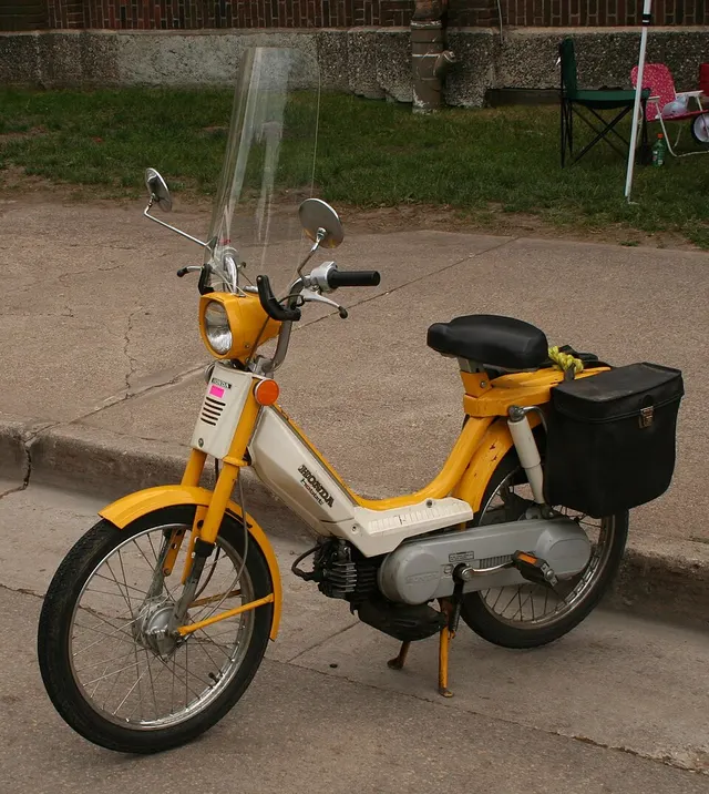 Cyclomoteur