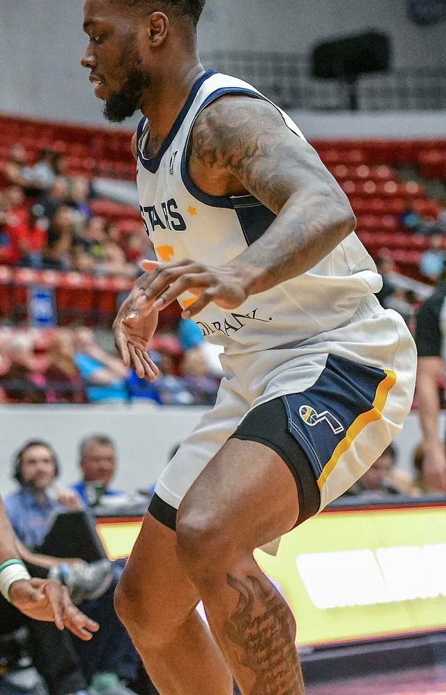 Quenton DeCosey