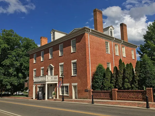 Hale Springs Inn