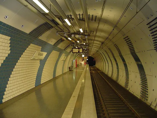 Karlsplatz station
