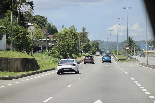 Kampong Tasek Meradun