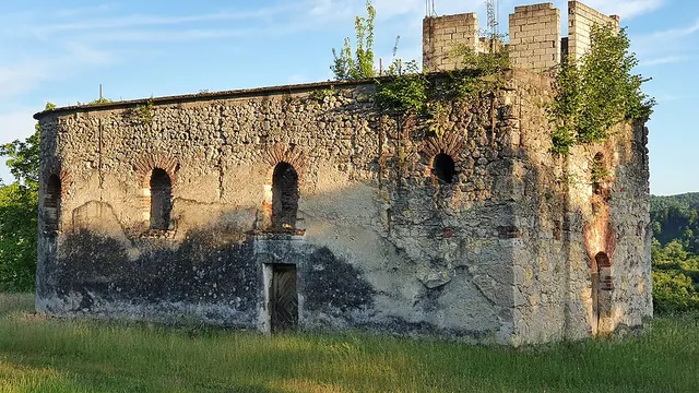 Church of Saint Parascheva, Slabinja