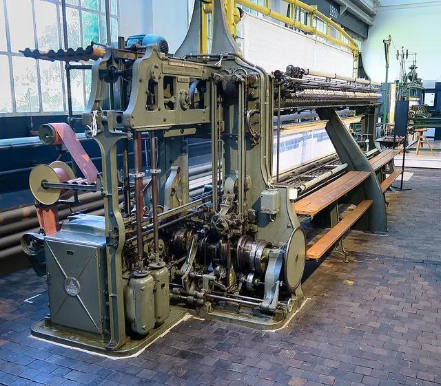 Schiffli embroidery machine