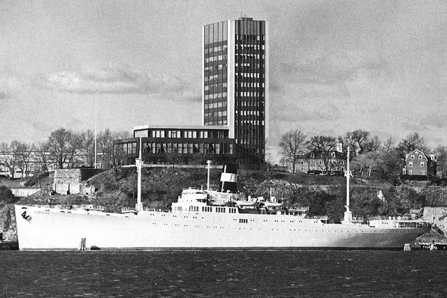 Dormitory ship