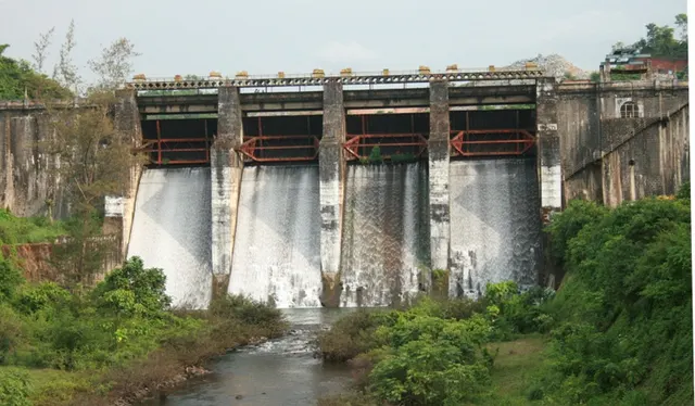 Peruvannamuzhi Dam