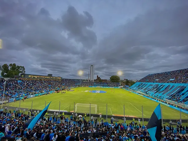 Stade Julio César Villagra