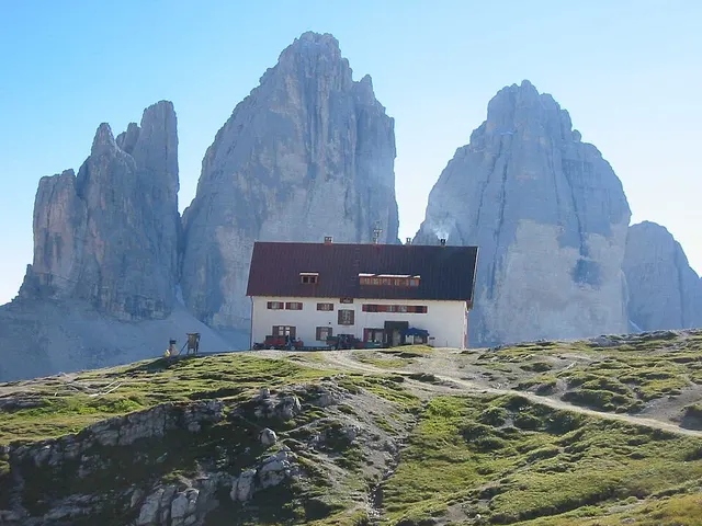 Antonio Locatelli Hut