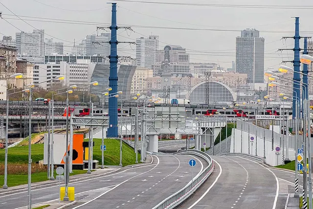 Generala Dorokhova Avenue