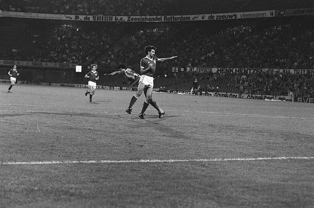 Mark Lawrenson