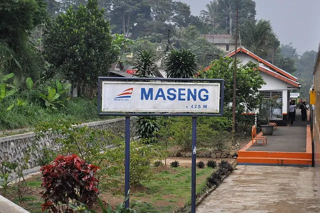Maseng railway station