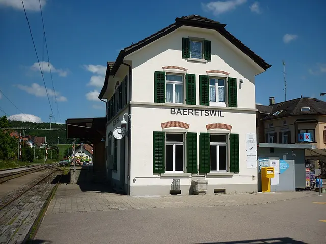 Bäretswil railway station