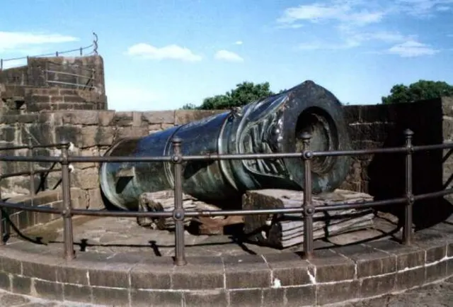 Malik-E-Maidan