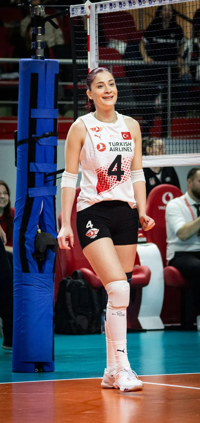 Tuğba Şenoğlu