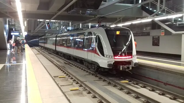 Santuario metro station