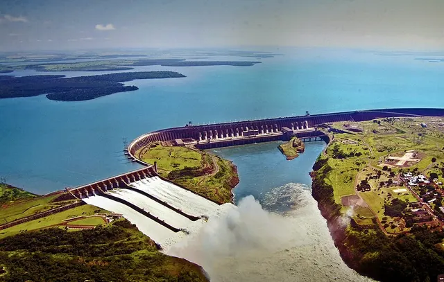 Barrage d'Itaipu