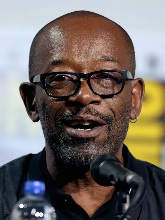 Leni James