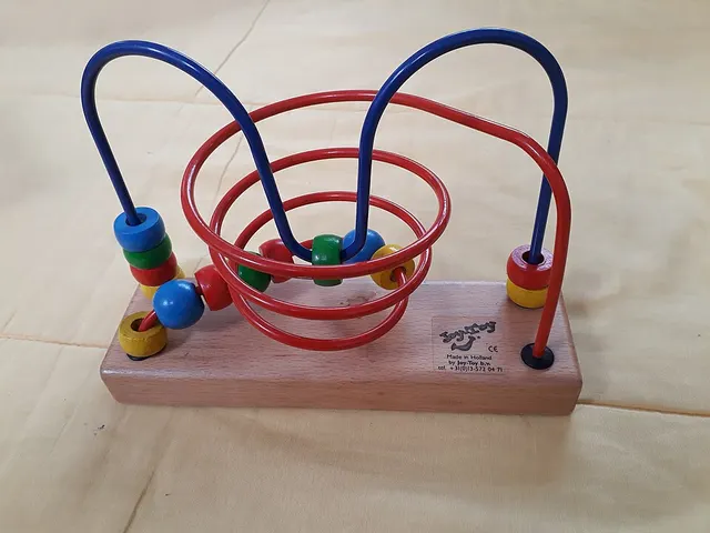 Bead maze