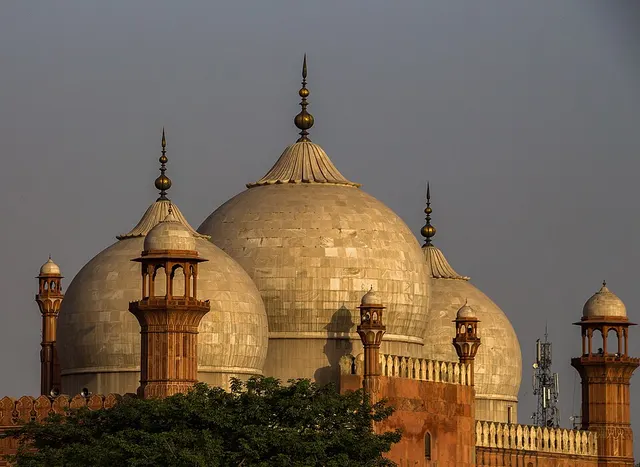 List of mosques in Lahore
